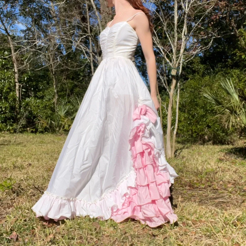 Vintage 80’s Gown - Picture 4 of 9